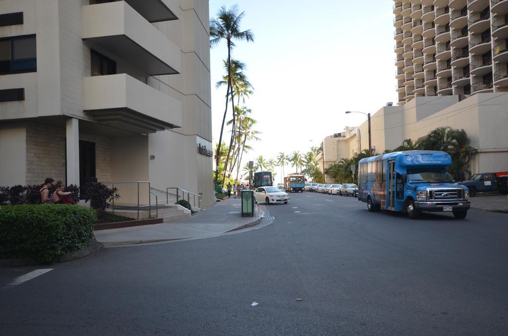 Отель Tradewinds Waikiki 702 Гонолулу Экстерьер фото